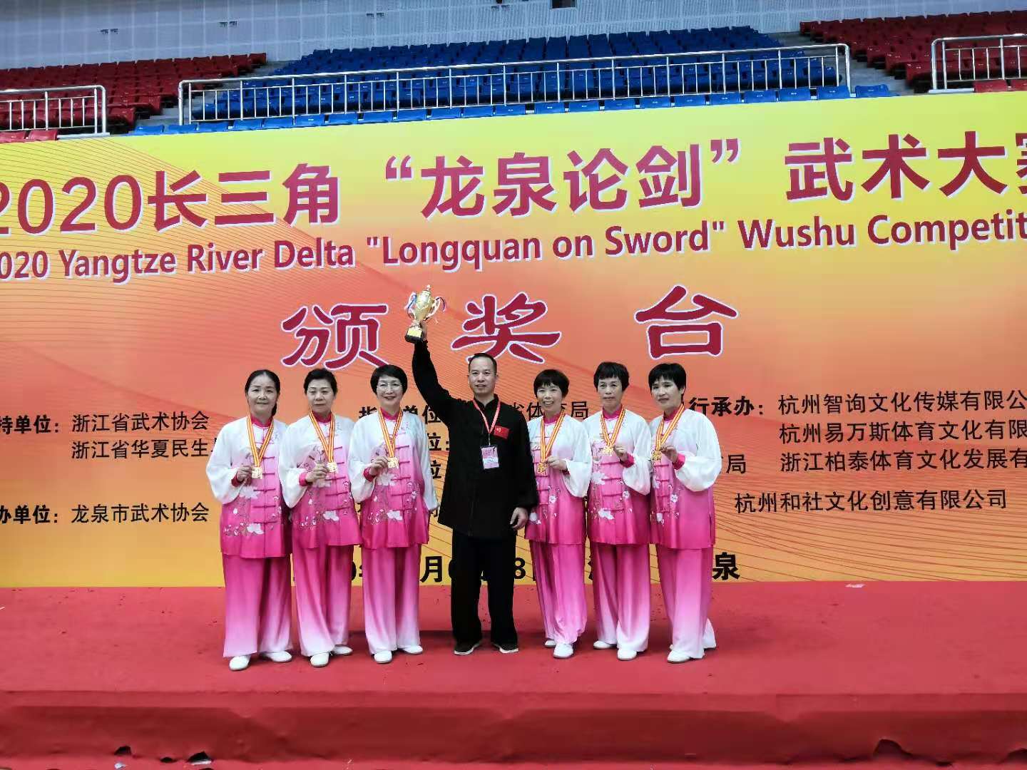 微信图片_20201112150618.jpg 微信图片_20201112150618.jpg